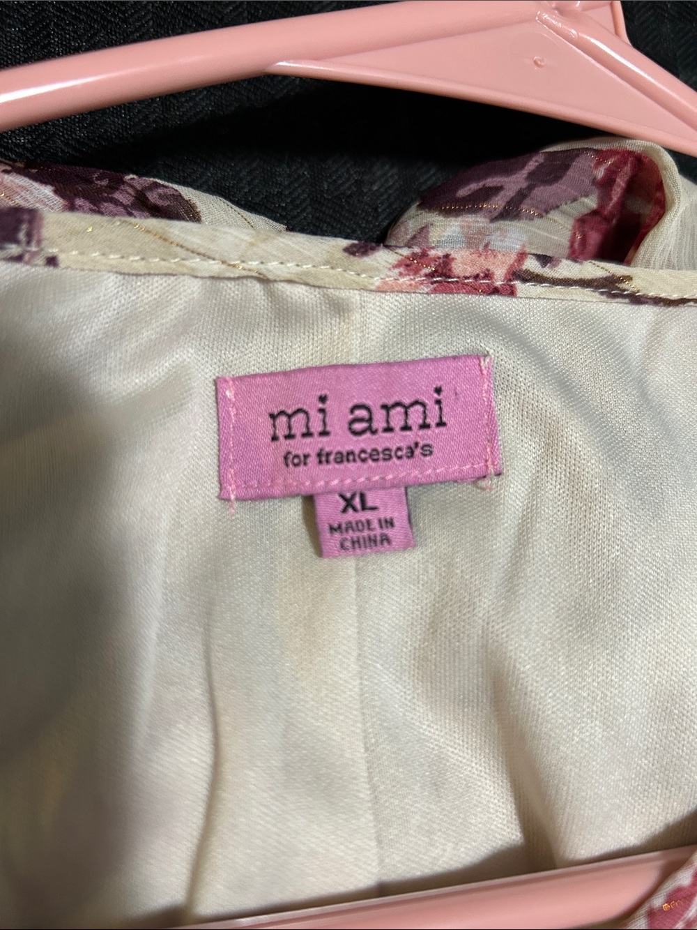 Mi ami for Francesca’s Cream Tunic with Rose & Berry Floral Print - Picture 2 of 8